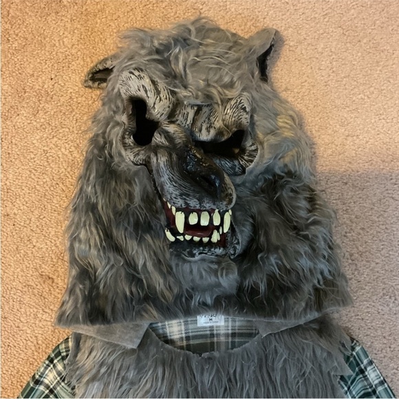 Spirit Werewolf Costume with Plaid and Fur - Picture 7 of 8